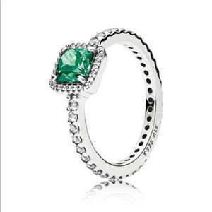 Pandora Timeless Elegance emerald ring